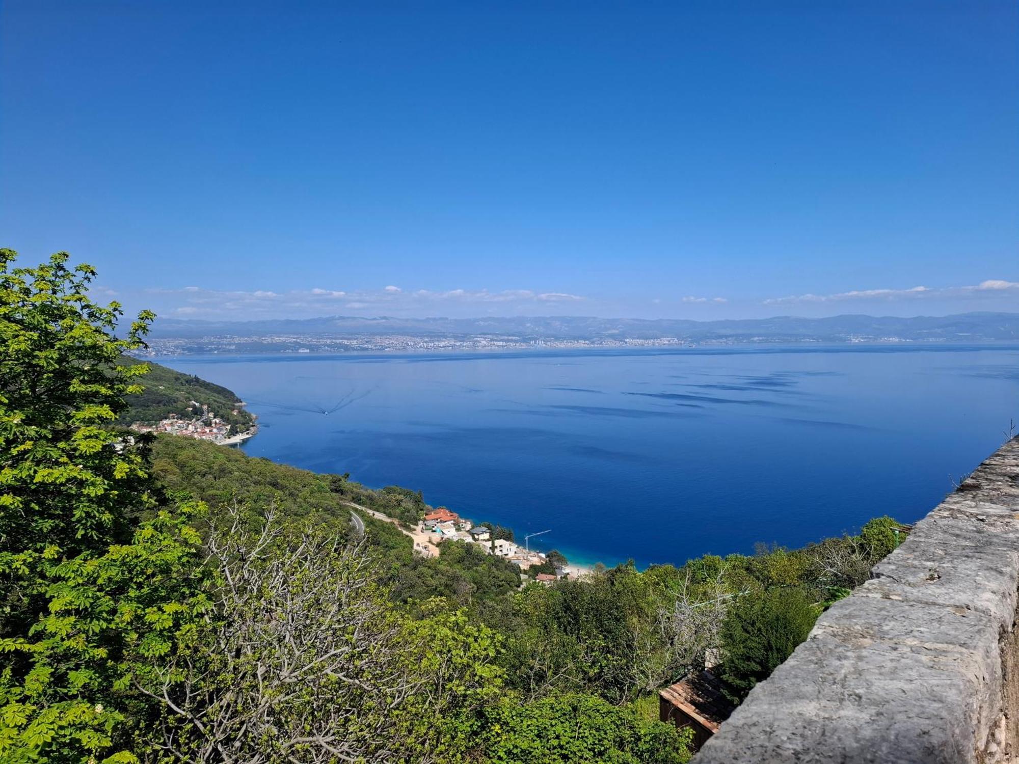 Apartment Blue & Mošćenička Draga